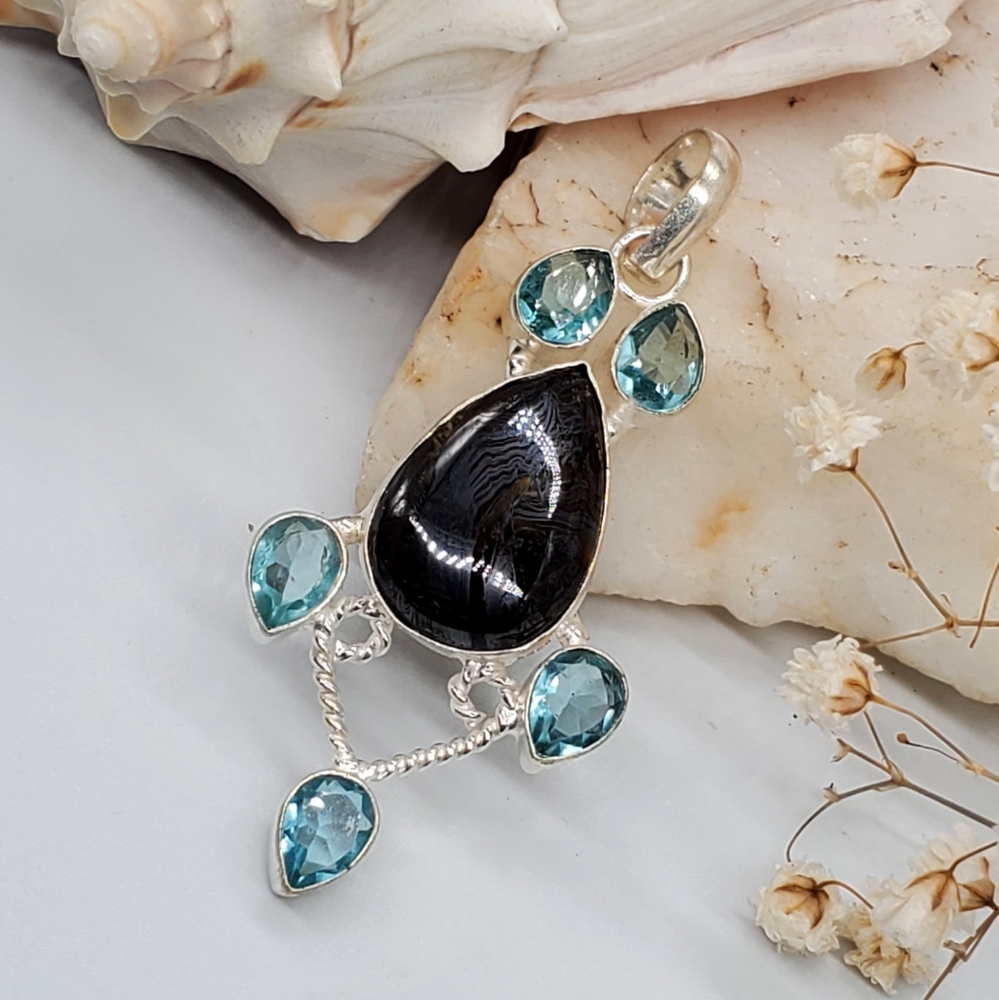Beautiful Blue Quartz Topaz Crystals/Tiger Eye Silver Pendant